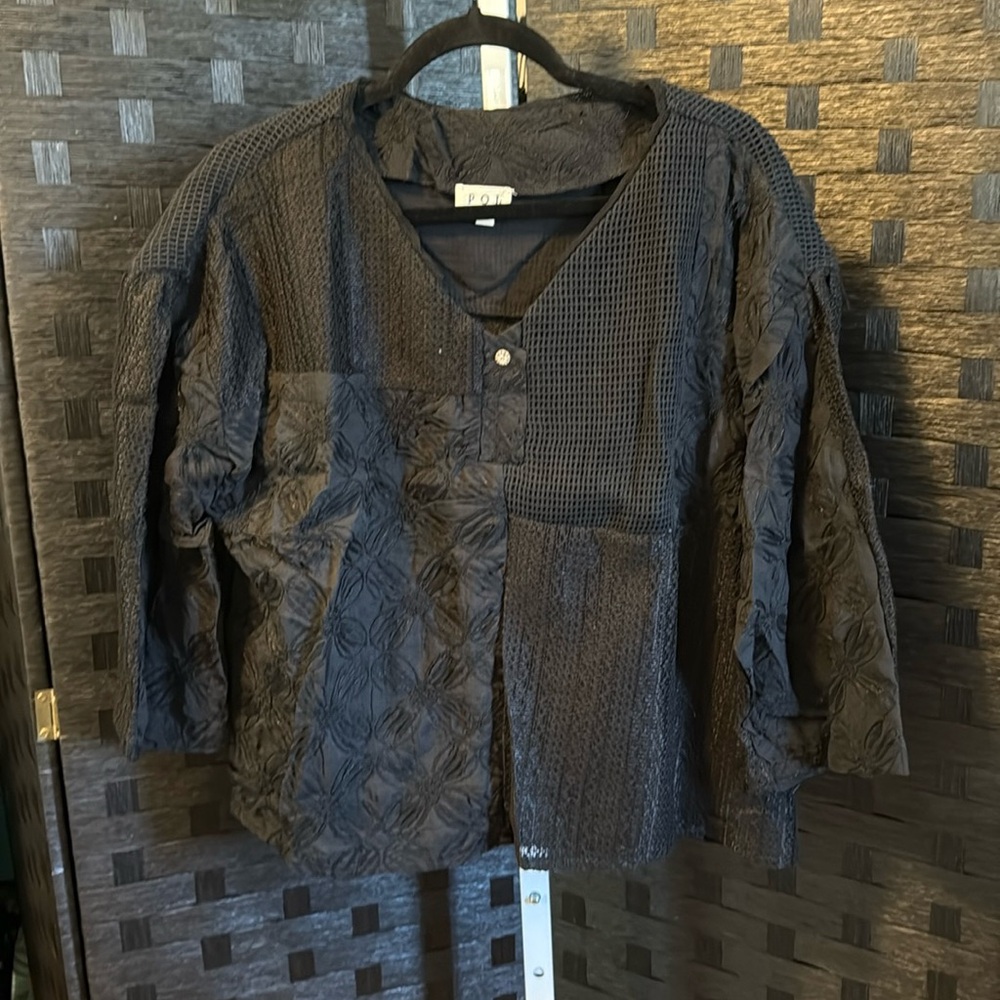 POL Textured Black Blouse